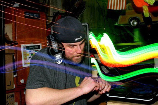 Dj Carve Parties Hard